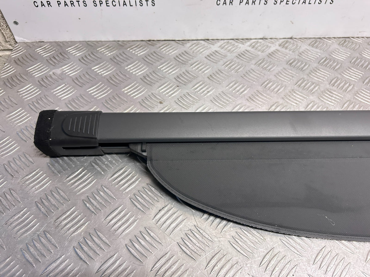 Hyundai Tucson TL MK3 2015-2020 Genuine Roller Blind Parcel Shelf/luggage Cover - photo 3 of 7