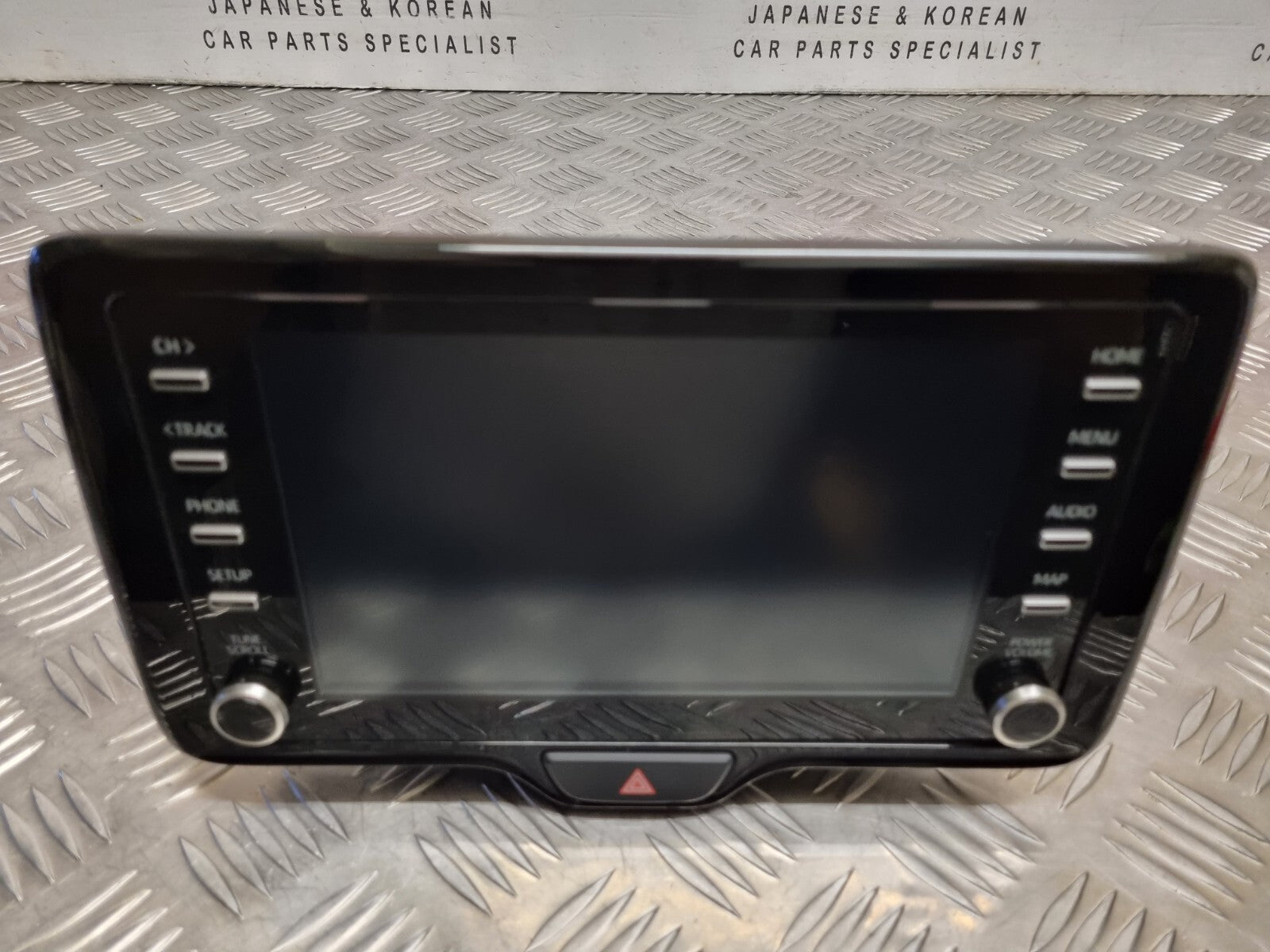TOYOTA YARIS MK4 2020-2023 GENUINE SAT NAV DISPLAY SCREEN HEAD