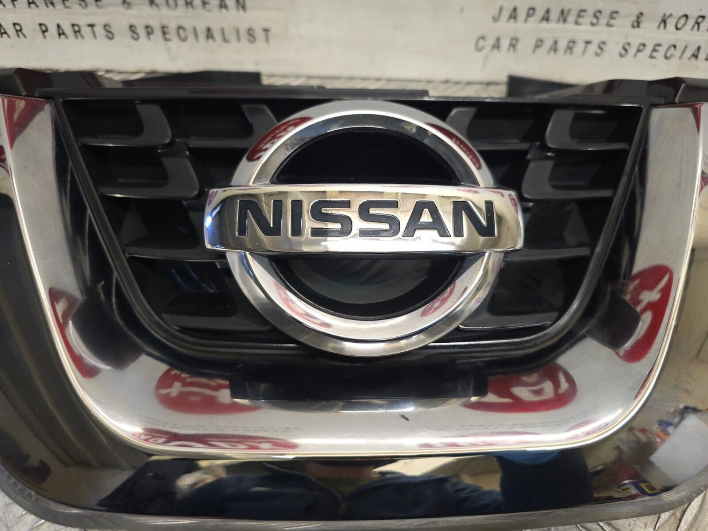 NISSAN JUKE 2014-2019 F15 GENUINE FRONT BUMPER CHROME GRILLE (NON-CAMERA TYPE)