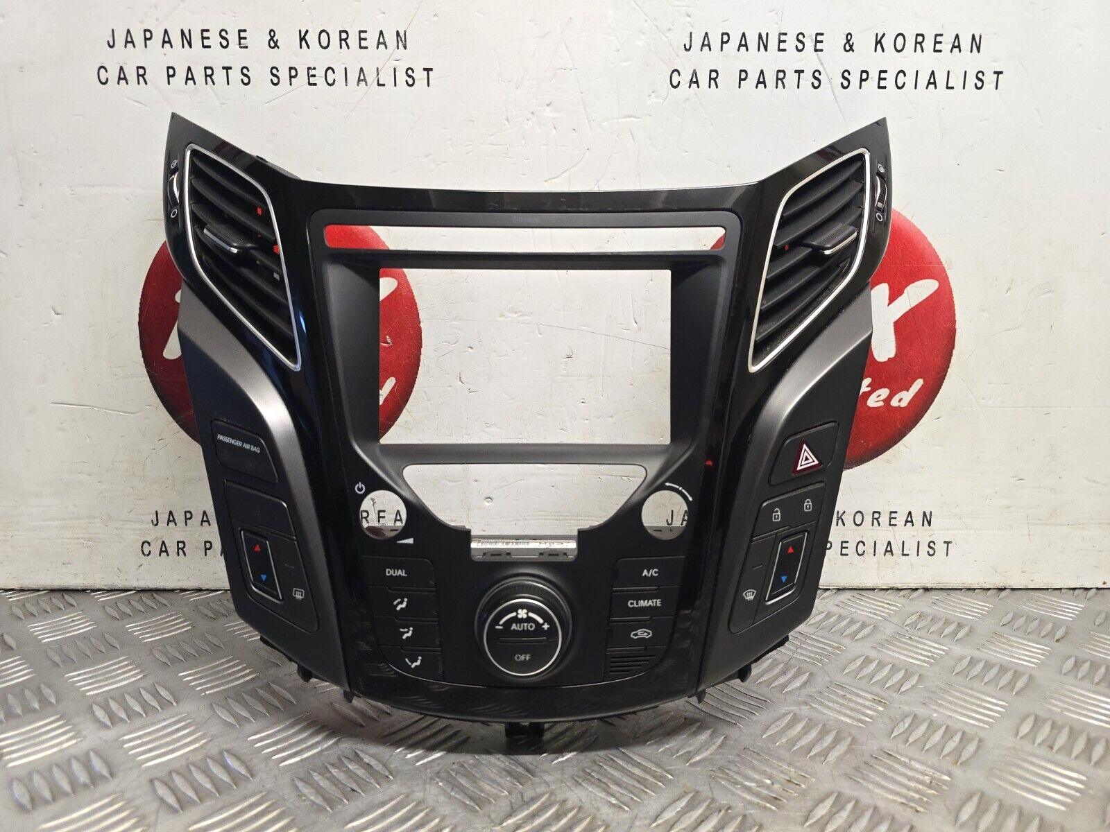 Hyundai I40 2015-2019 Facelift Genuine Ac Climate Controls Panel 97250-3Zae1 1