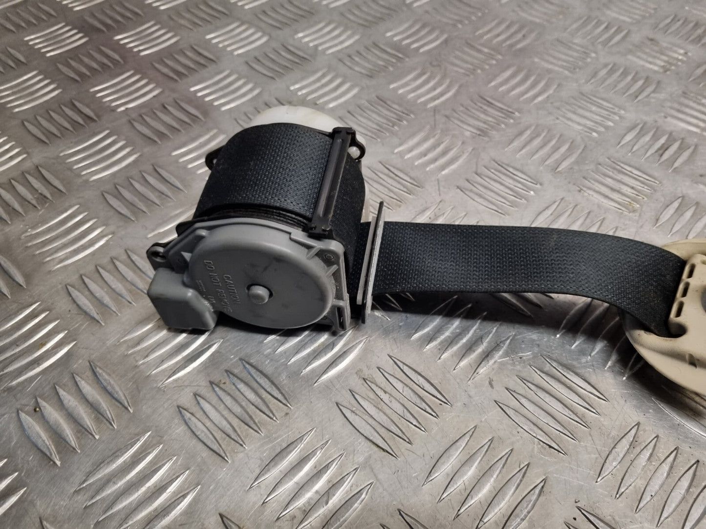 MITSUBISHI OUTLANDER MK3 2013-2018 PASSENGER REAR 2ND ROW SEAT BELT TK-AB0-EN307