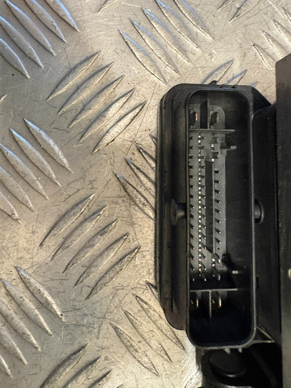 Toyota Yaris XP210 MK4 2020-2023 1.5 Hybrid ABS Pump 0 265 291 658/44510-K0150 - photo 7 of 10