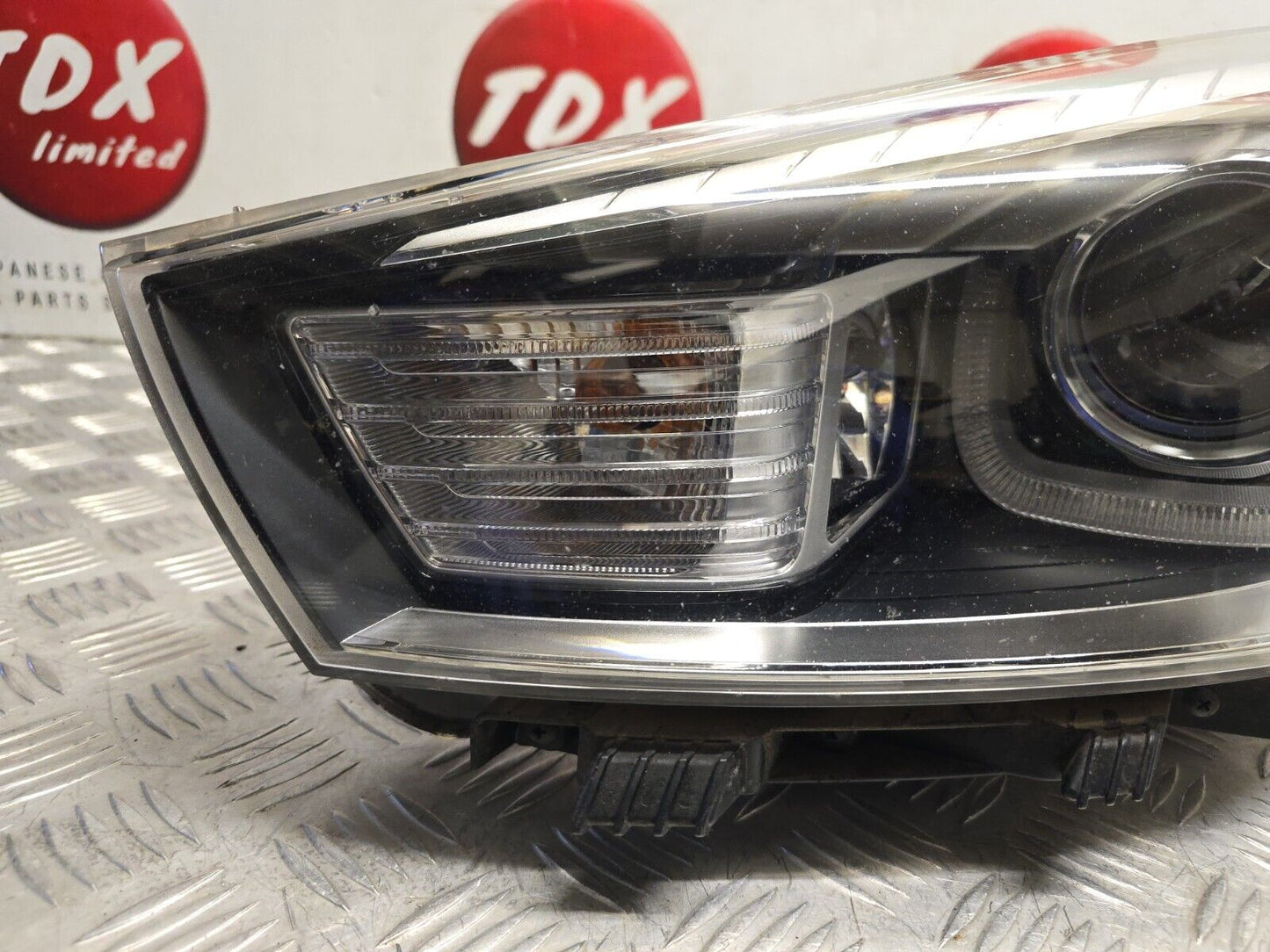 KIA RIO MK4 2020-2023 GENUINE PASSENGERS SIDE FRONT HALOGEN HEADLIGHT 92101-H8