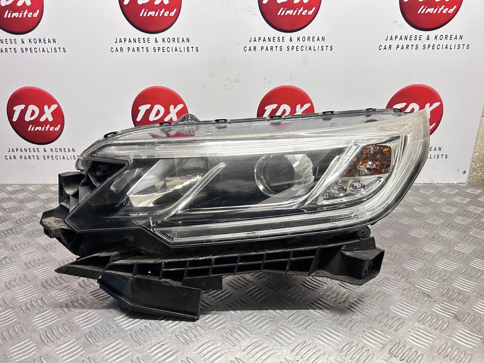 Honda Cr-V Mk4 2015-2018 Passenger Side Genuine Xenon Led Headlight 1