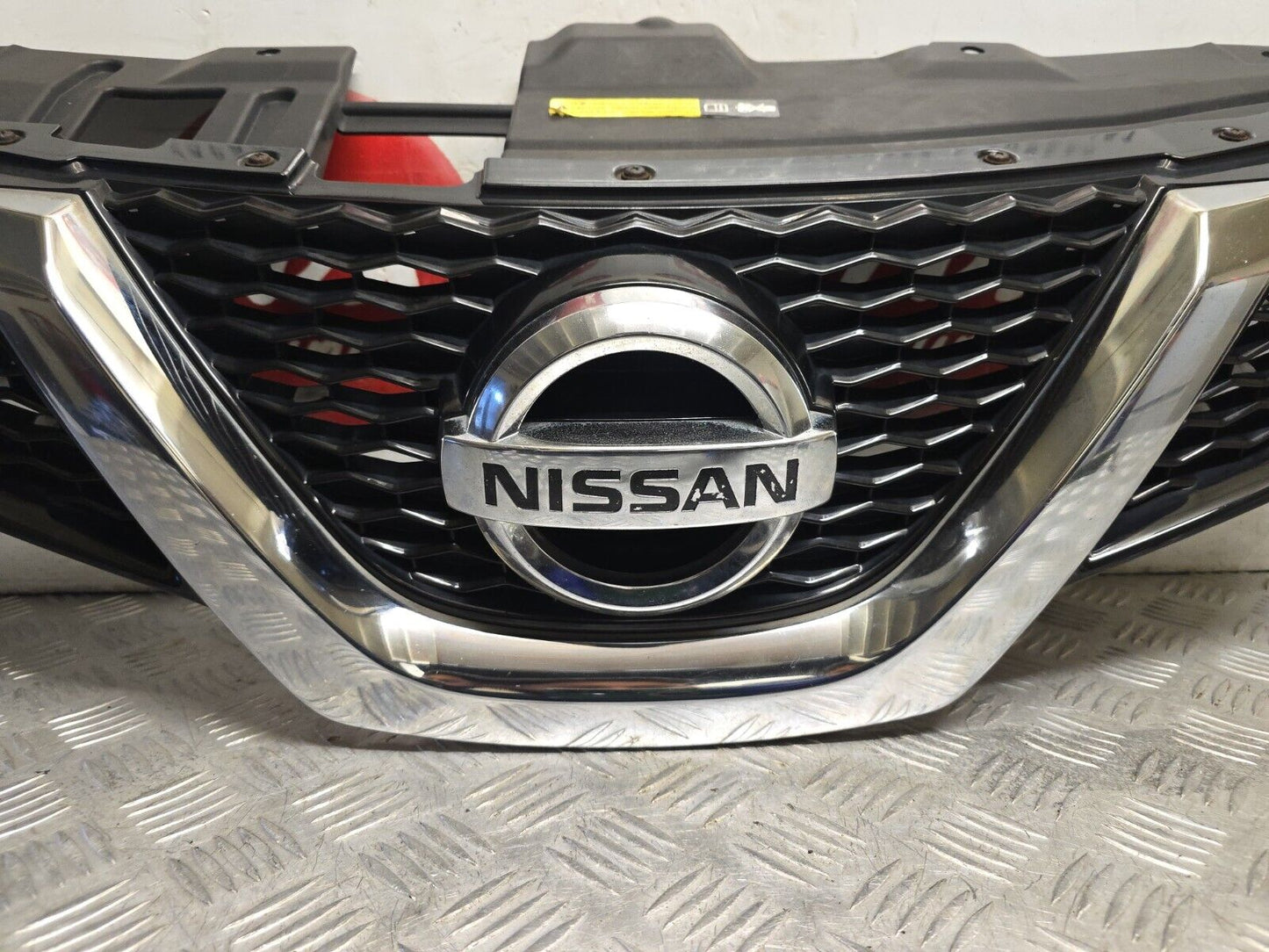 NISSAN QASHQAI J11 2014-2017 GENUINE FRONT BUMPER RADIATOR GRILLE (NON-CAMERA)