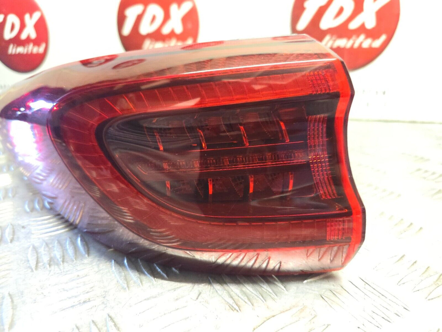 KIA SPORTAGE MK4 2020-2022 PASSENGERS REAR OUTER LED BRAKE LIGHT 92401F1600