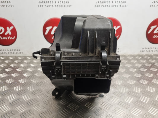 Hyundai Santa Fe MK3 2.2 CRDI Diesel Genuine Air Filter Housing Box 2012-2018 - photo 2 of 9
