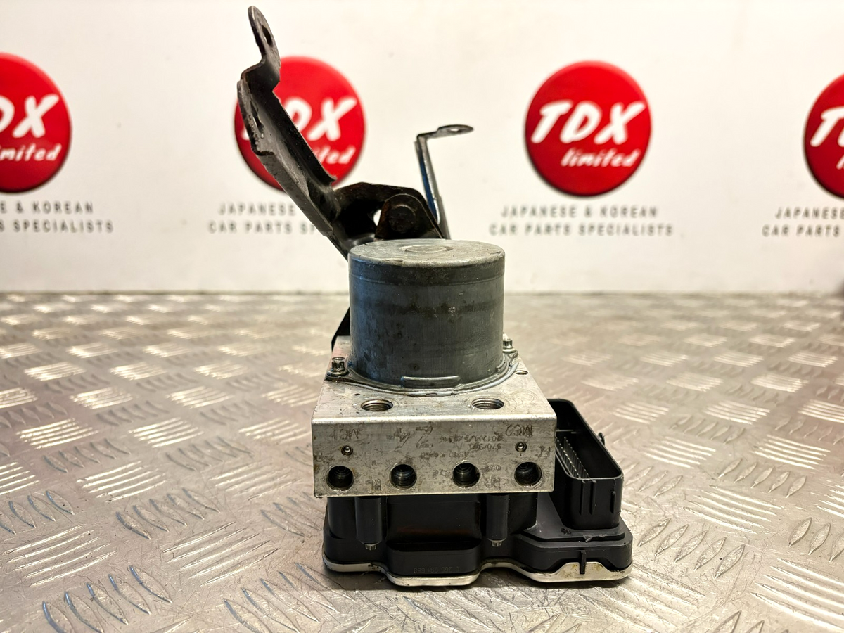 Toyota Yaris XP210 MK4 2020-2023 1.5 Hybrid ABS Pump 0 265 291 658/44510-K0150 - photo 1 of 10