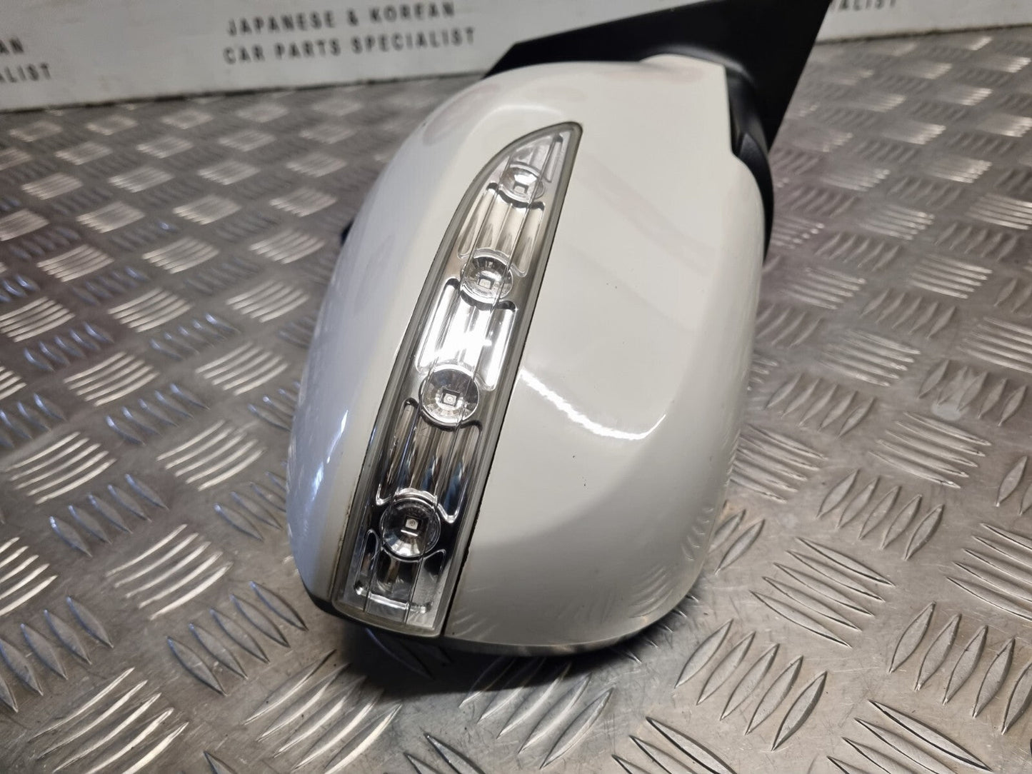 HYUNDAI IX35 2010-2015 GENUINE DRIVERS POWER FOLD WING MIRROR 876202Y970 TCW