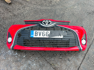 Toyota Yaris XP130 MK3 2014-2017 Genuine Complete Front Bumper 3P0 Super Red - photo 1 of 17