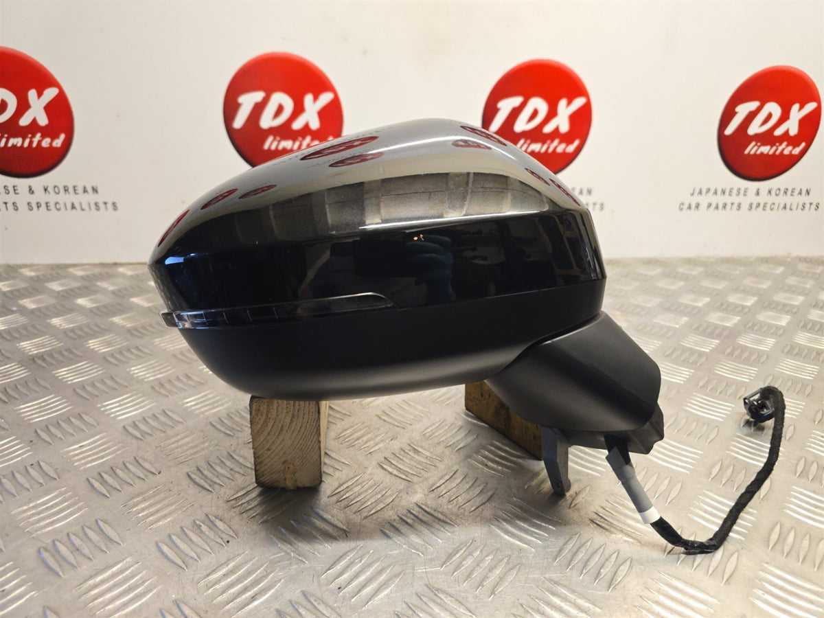 Nissan Juke F16 MK2 2020-2026 Drivers Side Power Fold Heated Mirror Black - photo 1 of 9