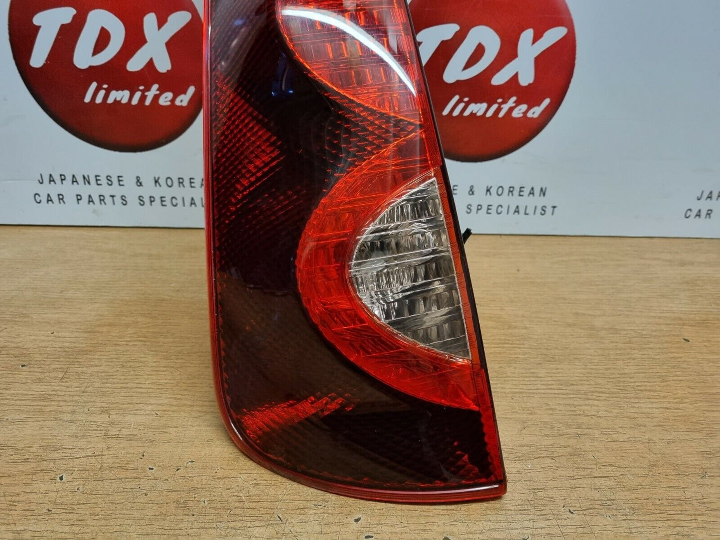 NISSAN NOTE E11 MK1 FACELIFT PASSENGERS REAR DARK OUTER TAIL LIGHT 2009-2012