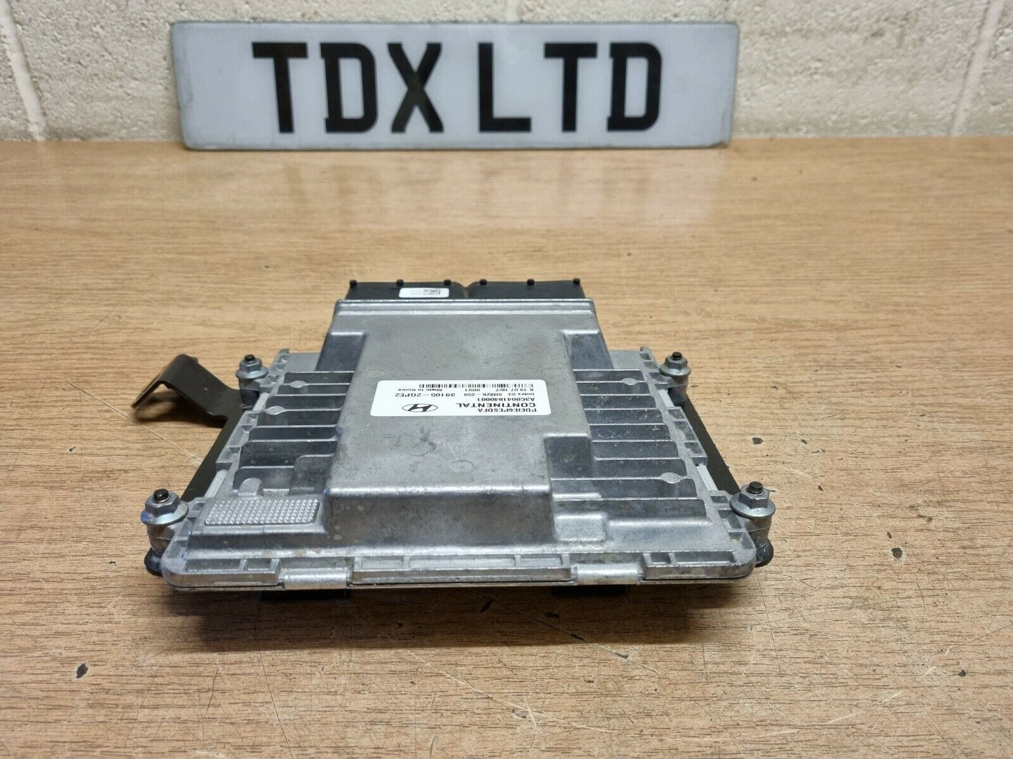 Hyundai I30N 2.0 Petrol Genuine Engine Control ECU Module 2017-2020 39105-2GPE2