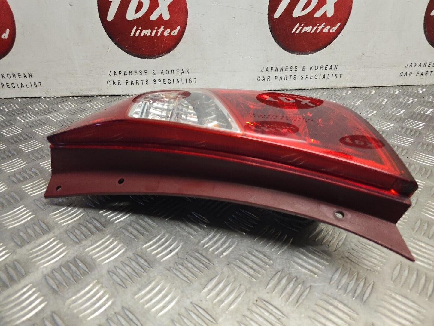 HYUNDAI I10 PA 2011-2013 FACELIFT DRIVERS SIDE REAR BRAKE BODY LIGHT 92402-0X1