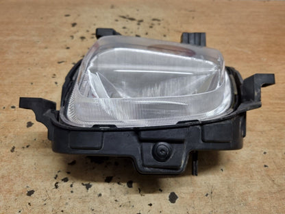 Kia Carens Mk4 2013-2016 Genuine Drivers Side Front Fog Light Lamp 92202-A4010 3