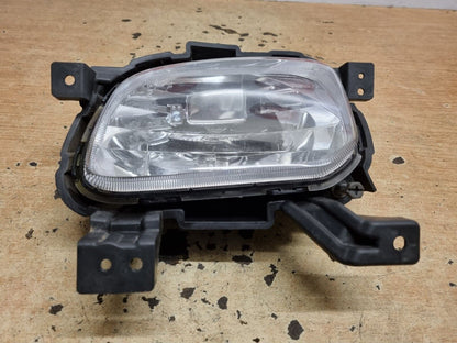 Kia Carens Mk4 2013-2016 Genuine Drivers Side Front Fog Light Lamp 92202-A4010 5