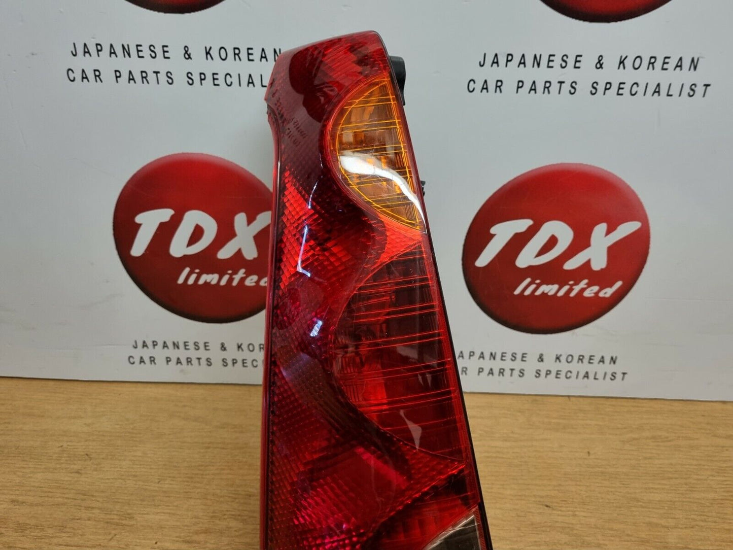 NISSAN NOTE E11 MK1 PRE-FACELIFT PASSENGERS REAR OUTER TAIL LIGHT LAMP 2006-2008