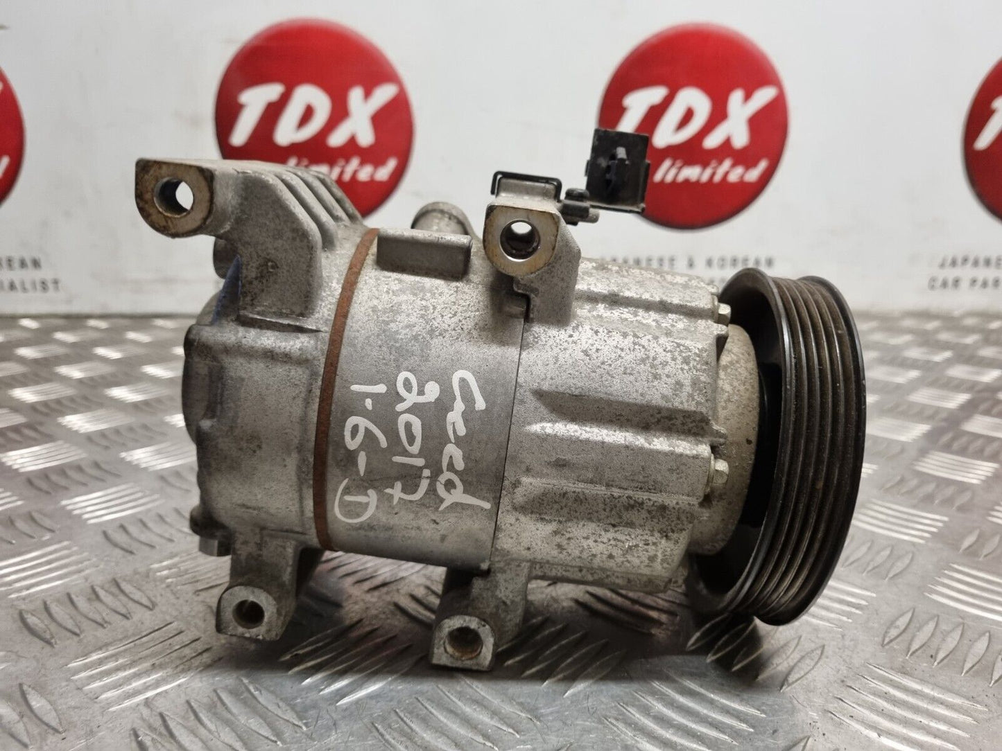 KIA CEED (JD) MK2 2012-2018 1.6 CRDI DIESEL GENUINE AC PUMP F500JDCCF03