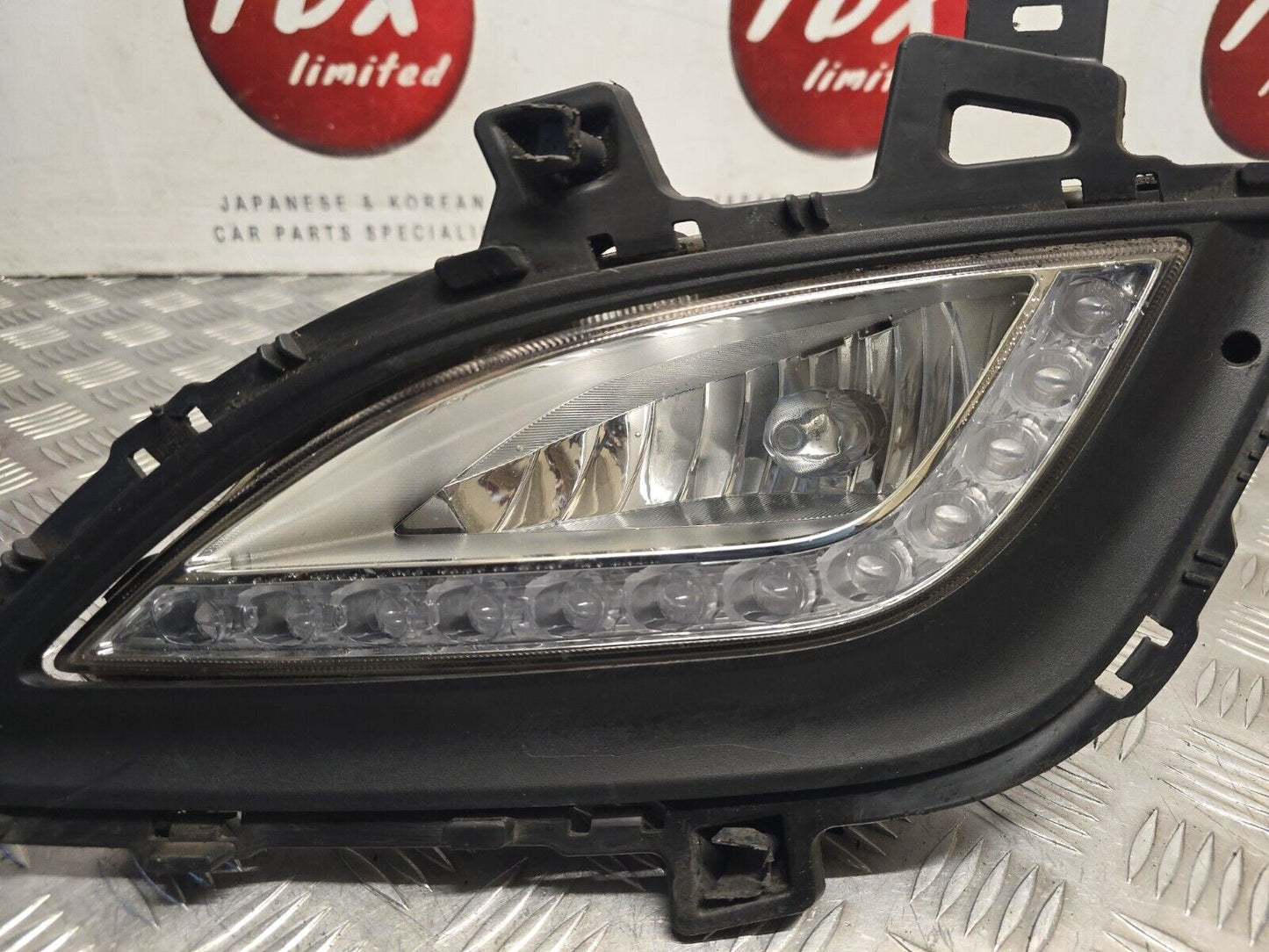 HYUNDAI I30 (GD) MK2 2012-2017 GENUINE PASSENGERS FRONT LED DRL + FOG LIGHT LAMP