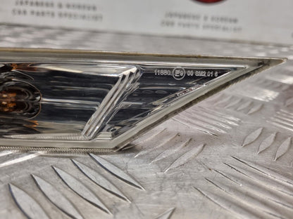 HONDA CIVIC X MK10 2017-2021 GENUINE PASSENGERS FRONT INDICATOR LIGHT 02267010