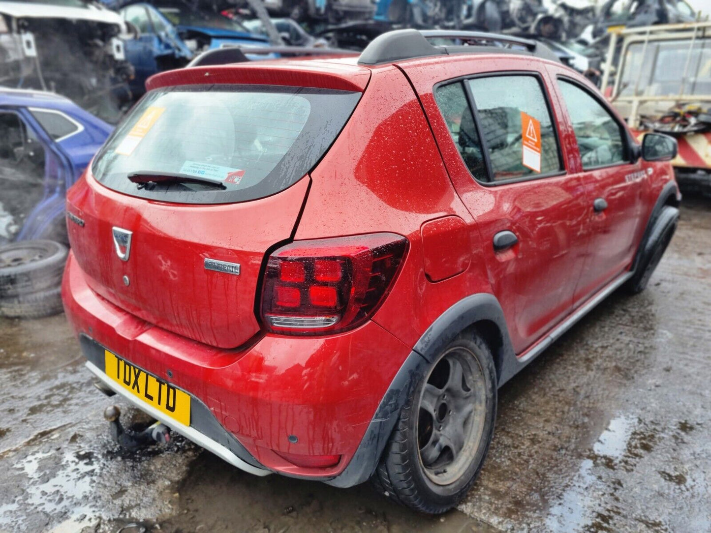 2017 DACIA SANDERO STEPWAY LAUREATE TCE 0.9 PETROL MANUAL VEHICLE FOR BREAKING