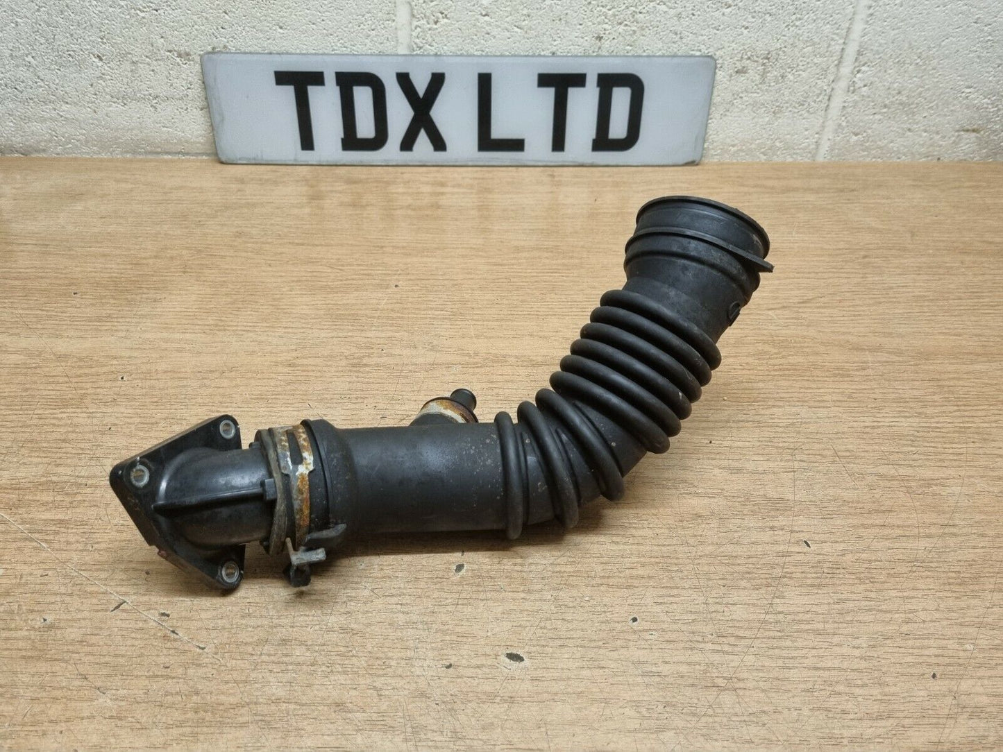 Toyota Auris 1.4 D4D Diesel Genuine Air Supply Pipe Hose 2012-2018 17880-0N070