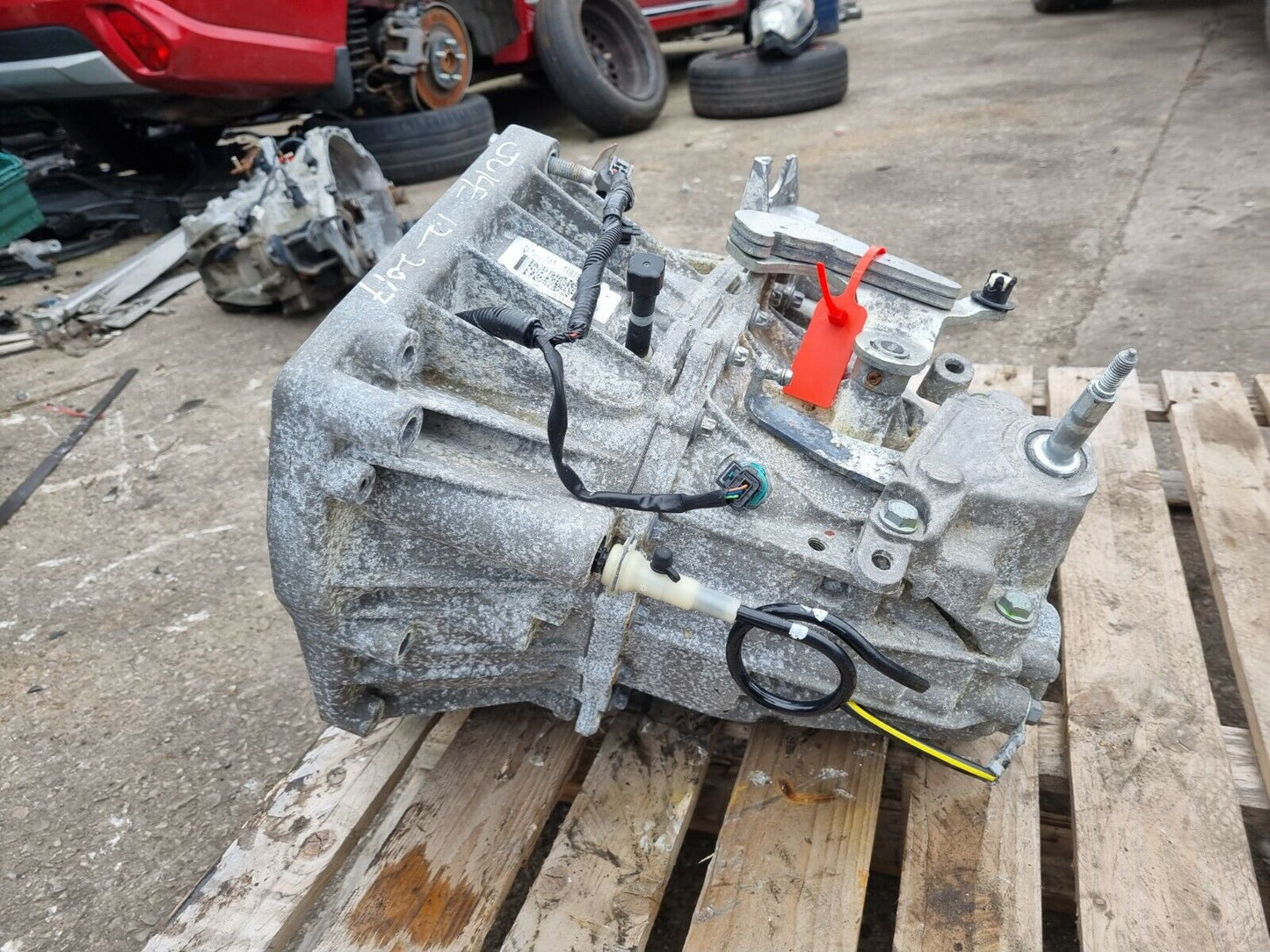 Nissan Juke F15 1.2 DIG-T 6 Speed Manual Gearbox 2014-2019 320100960R 32010BV80A