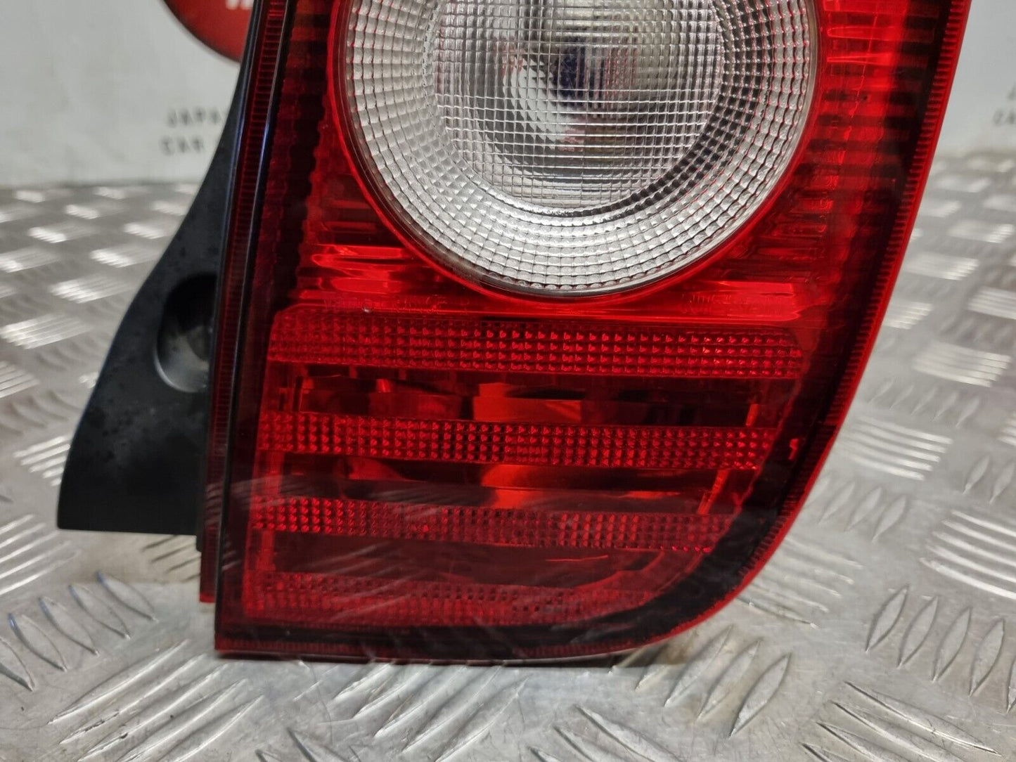 NISSAN MICRA K12 MK3 2003-2010 GENUINE DRIVERS SIDE REAR OUTER BRAKE LIGHT LAMP