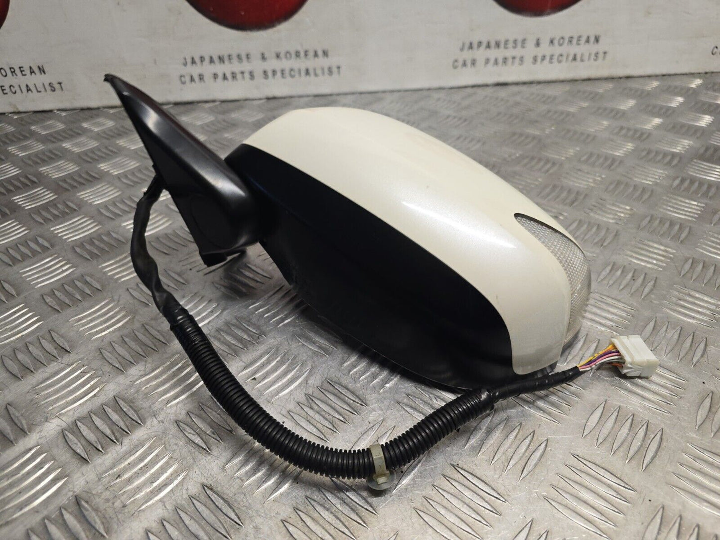 HONDA JAZZ MK3 2009-2015 GENUINE PASSENGERS SIDE POWER FOLD WING MIRROR WHITE