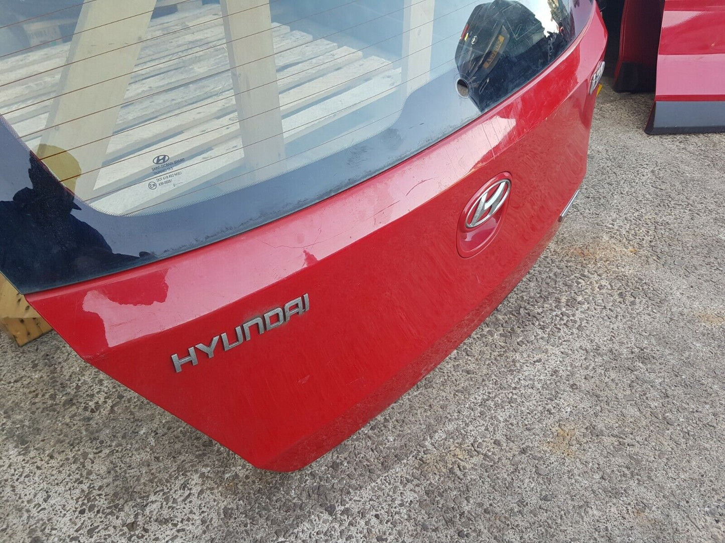 Hyundai I30 (FD) Mk1 5 Door Hatchback Tailgate Shell In Red 2007-2011