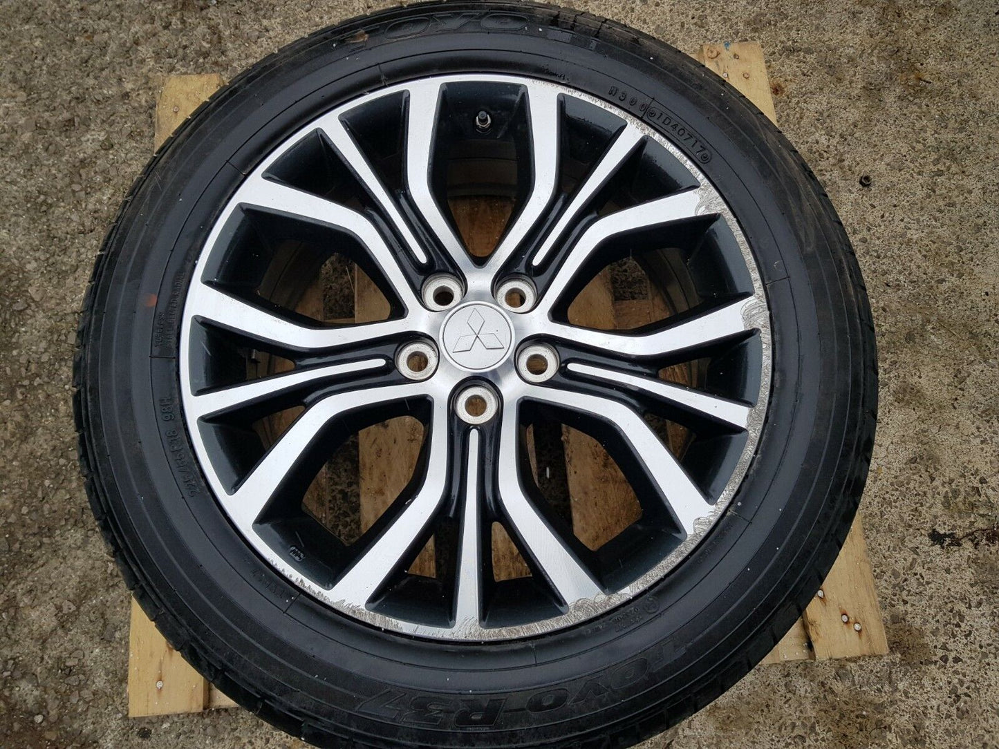 Mitsubishi Outlander Alloy Wheel 2016 2017 2018 2019 2020 225/55/18 J18X7J