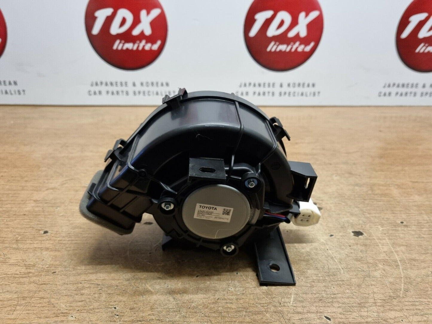 TOYOTA COROLLA MK12 1.8 HYBRID GENUINE BATTERY COOLING FAN MOTOR 2019-2022