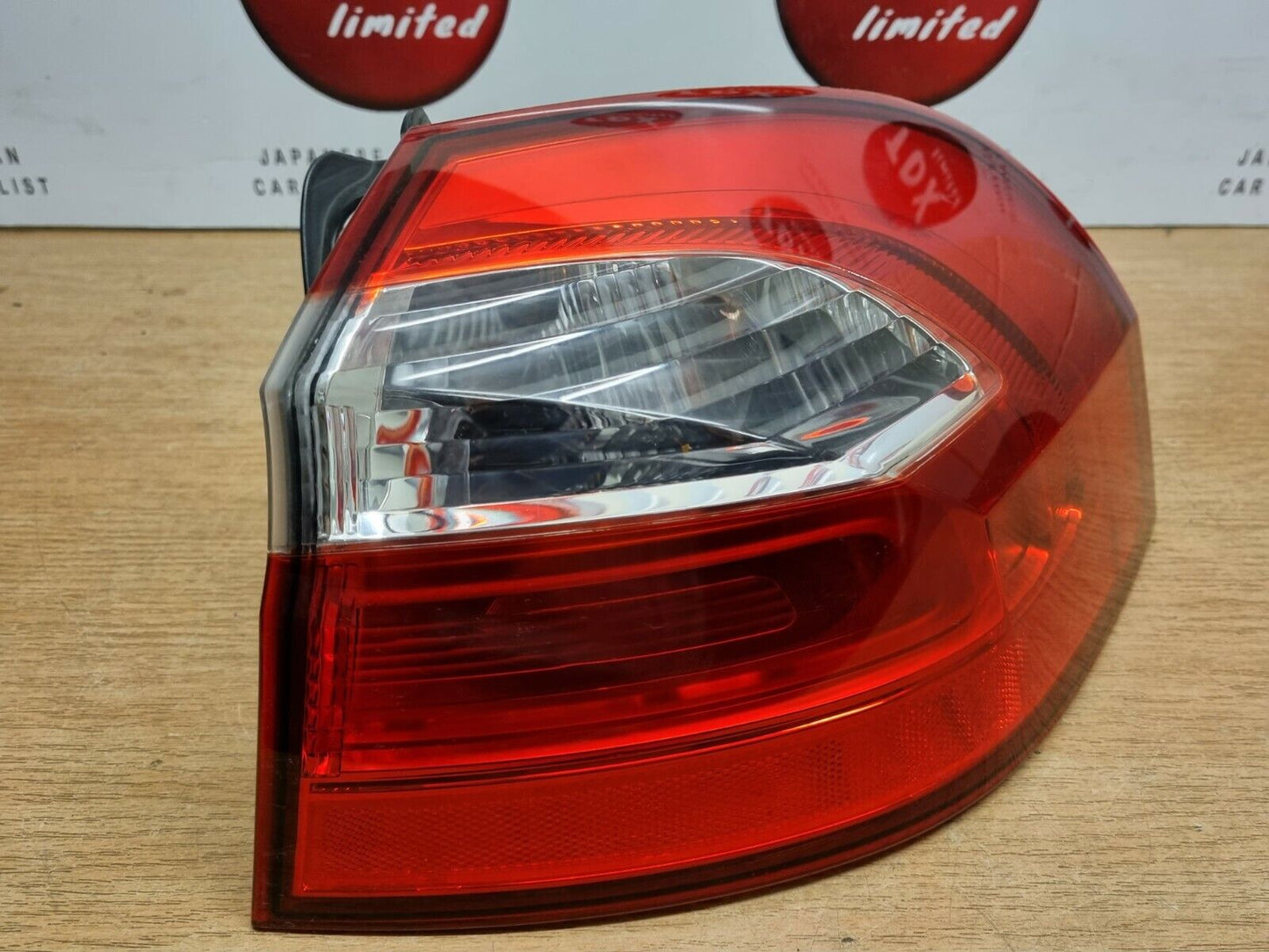 KIA RIO MK3 UB 2011-2017 GENUINE DRIVERS SIDE REAR OUTER BODY BRAKE LIGHT