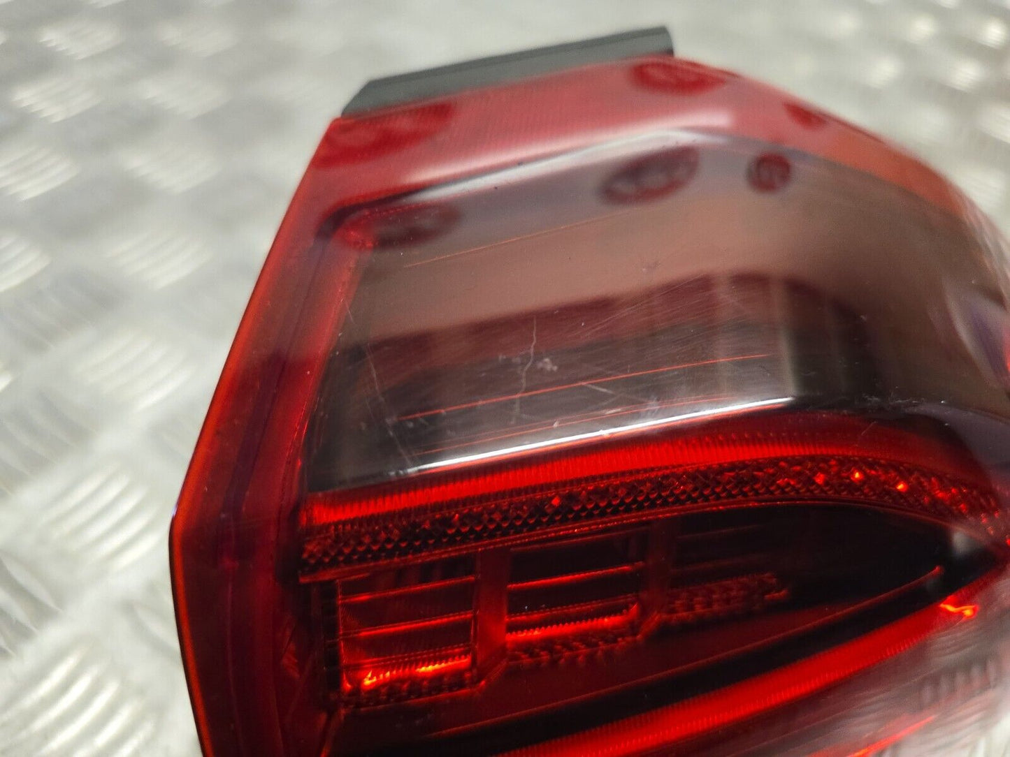 KIA NIRO MK1 (DE) 2020-2022 FACELIFT GENUINE DRIVERS REAR OUTER LED BRAKE LIGHT