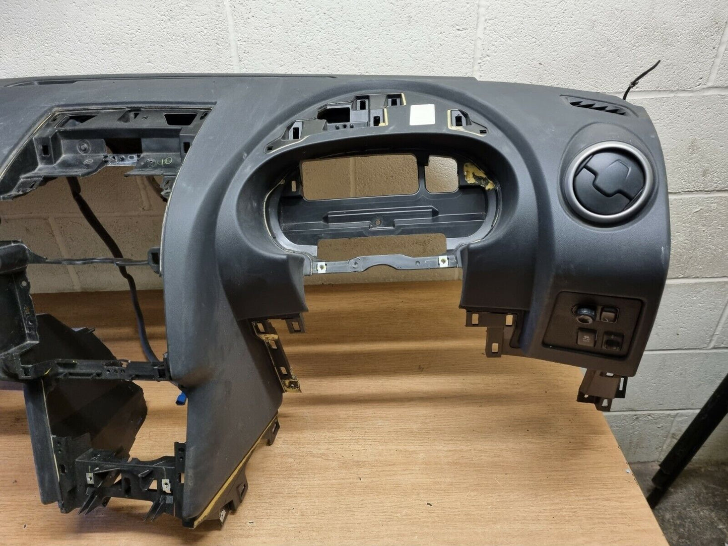 Nissan Qashqai J10 Dashboard + Passengers Dash Airbag 2007-2013