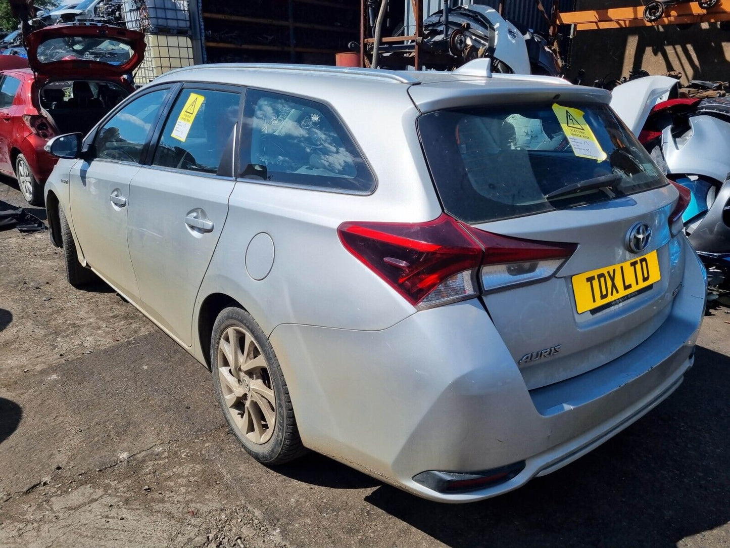 2017 TOYOTA AURIS ESTATE (E180) )MK2 1.8 HYBRID CVT AUTO VEHICLE FOR BREAKING