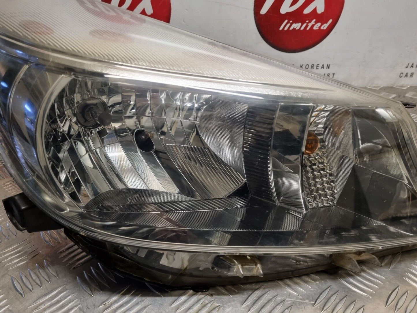 TOYOTA YARIS MK3 2012-2014 PREFACELIFT GENUINE OS DRIVERS SIDE HALOGEN HEADLIGHT