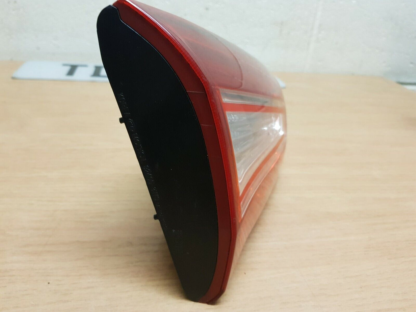 Kia Sportage Passenger Side Tailgate Light 2011 2012 2013 2014