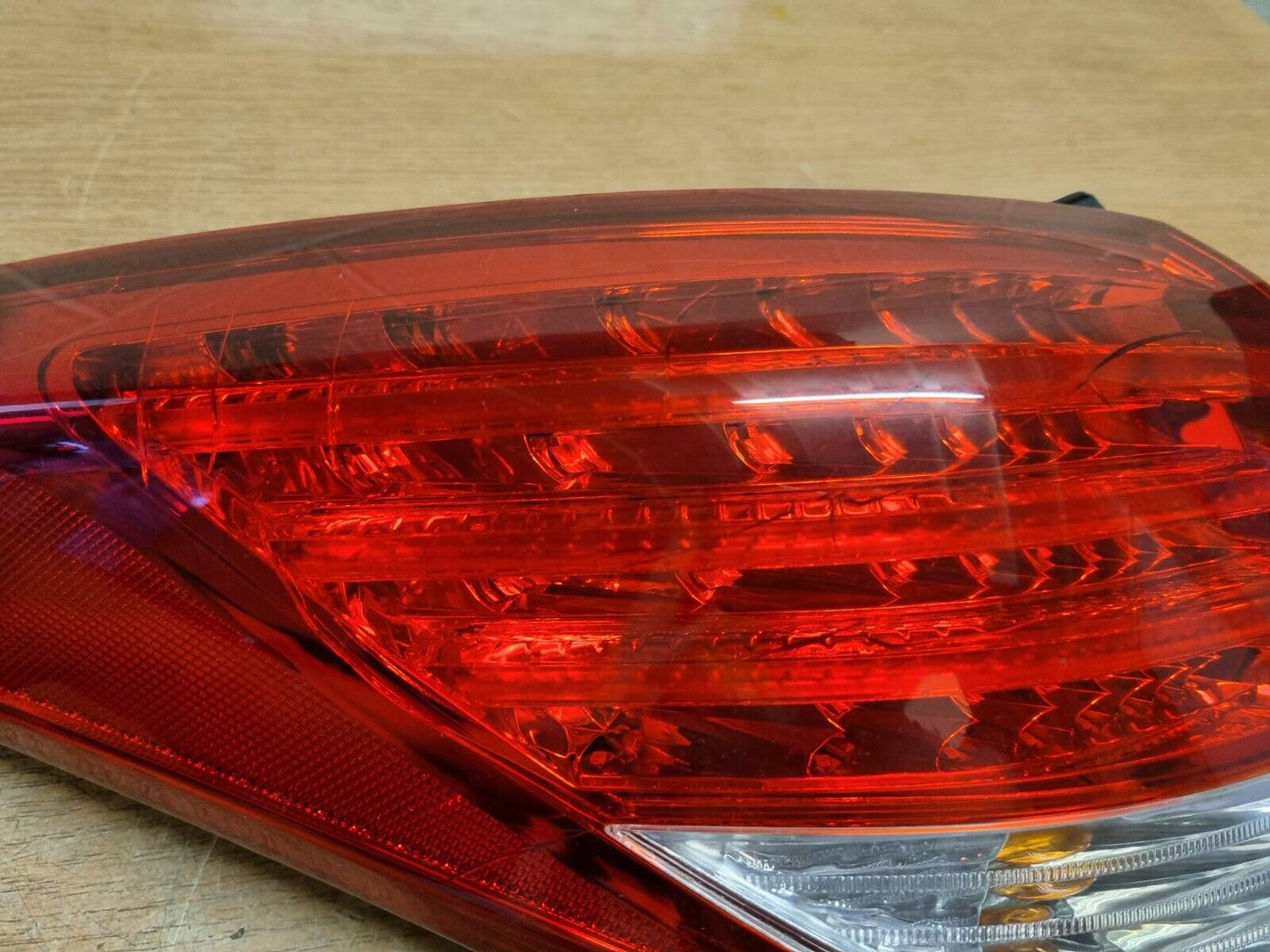 Hyundai I40 Saloon Passengers Rear Outer Tail Light Lamp 2011-2015 92401-3Z3