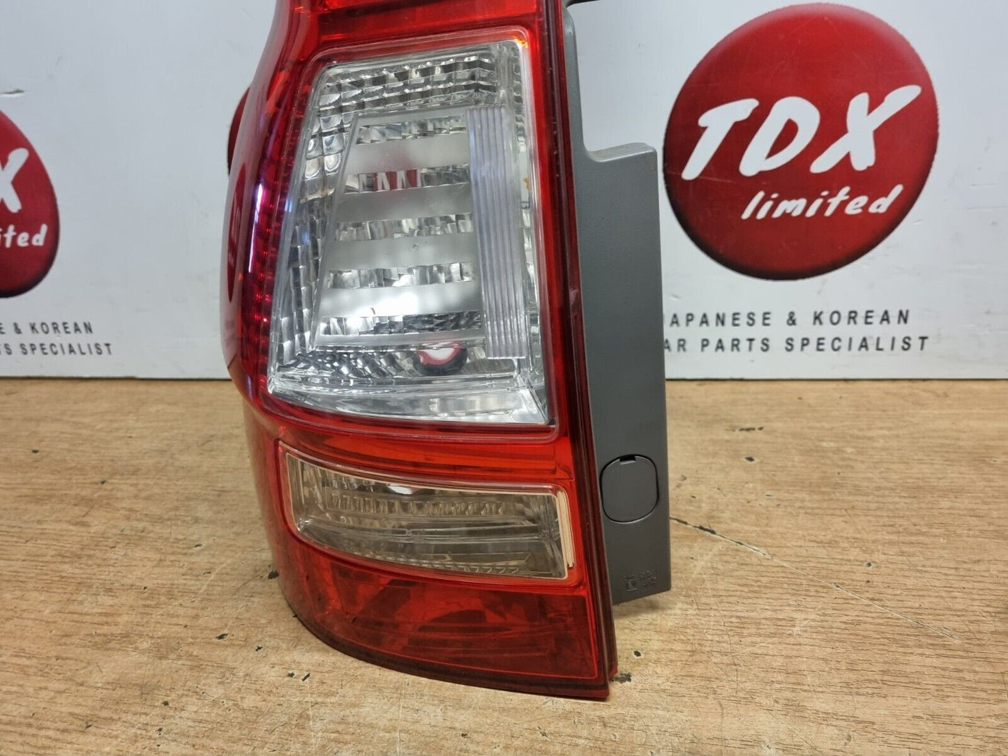 HONDA CR-V MK3 2006-2012 GENUINE PASSENGERS REAR OUTER BODY LIGHT 3355A-SWW-E012