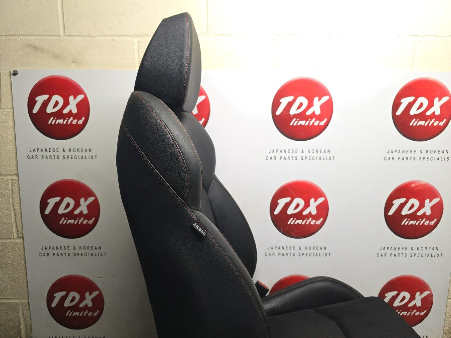 KIA PROCEED GT 2019-2022 GENUINE HALF CLOTH HALF LEATHER MANUAL DRIVER SEAT