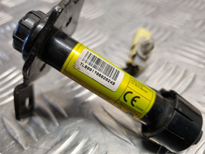 HYUNDAI TUCSON TL 2015-2020 PASSENGERS LEFT BONNET PYROTECHNIC ACTUATOR POPPER