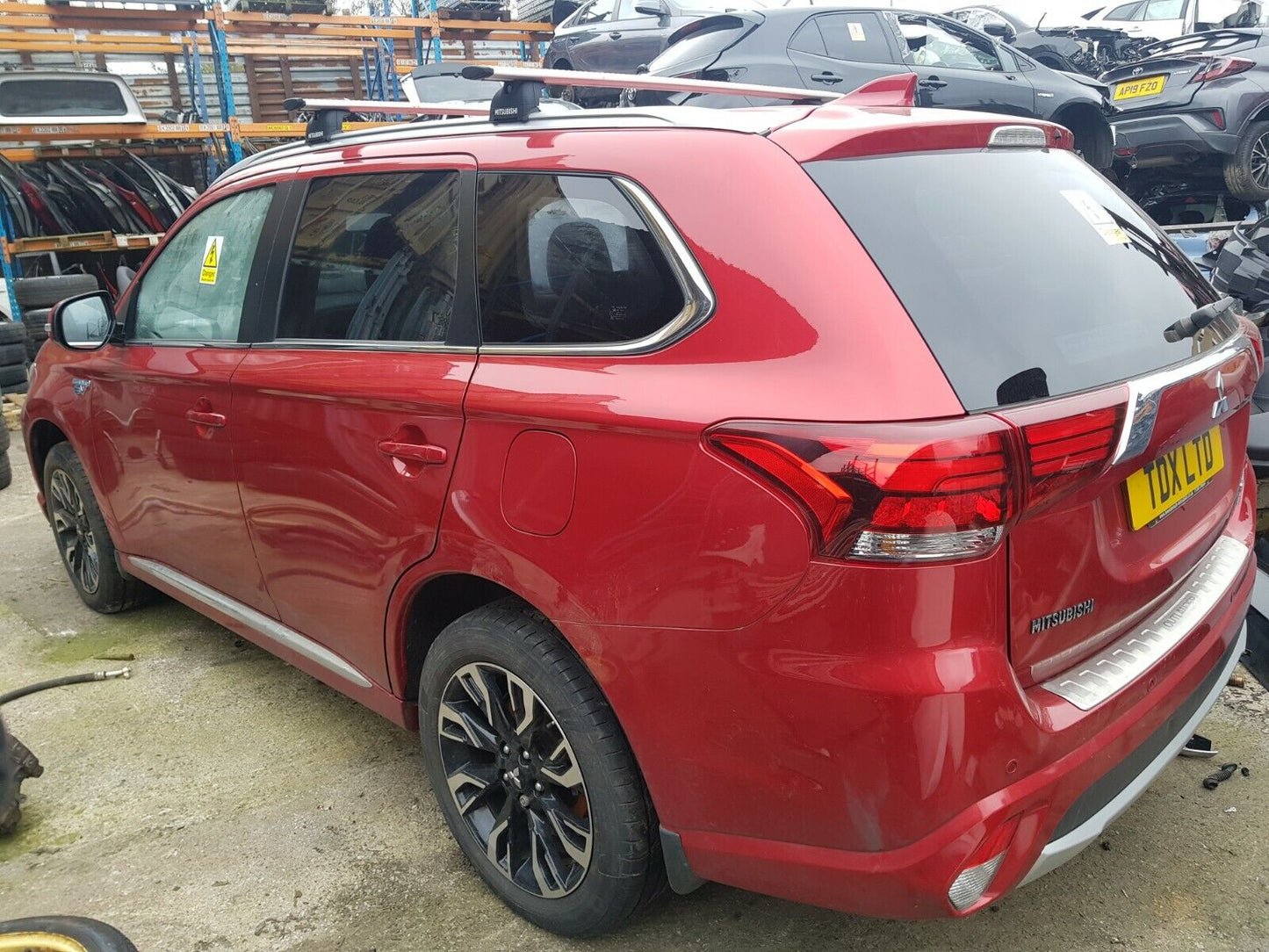 2018 Mitsubishi Outlander PHEV MK3 (RE1) 2.0 Petrol For Breaking/ Spares/ Parts