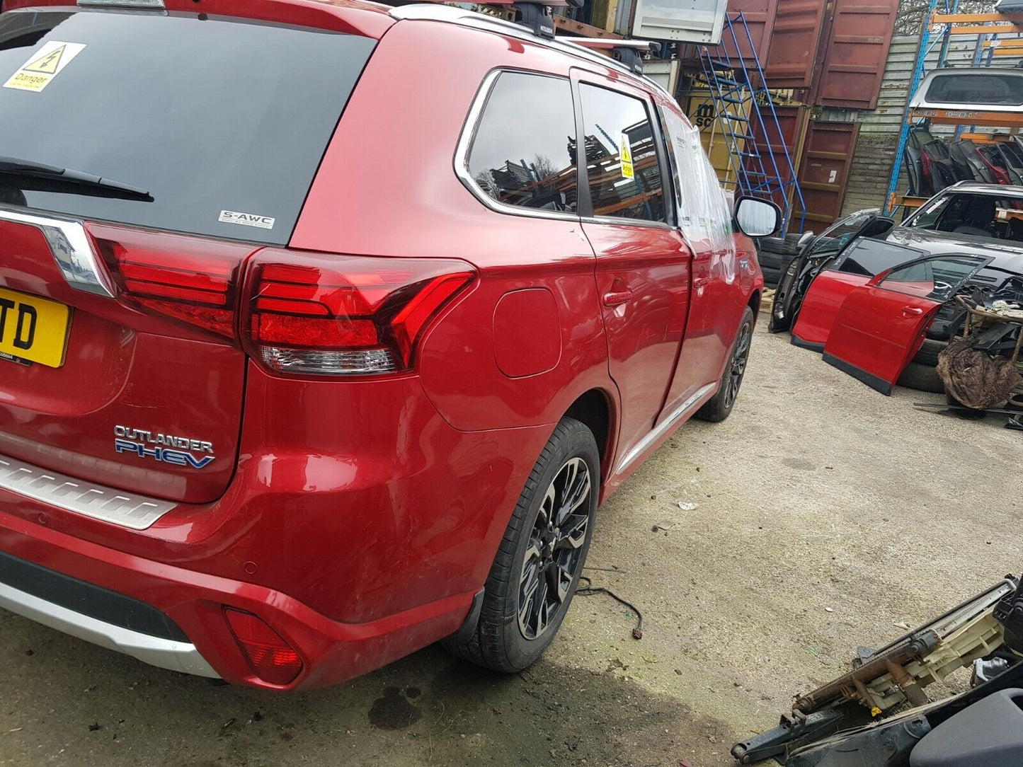 2018 Mitsubishi Outlander PHEV MK3 (RE1) 2.0 Petrol For Breaking/ Spares/ Parts