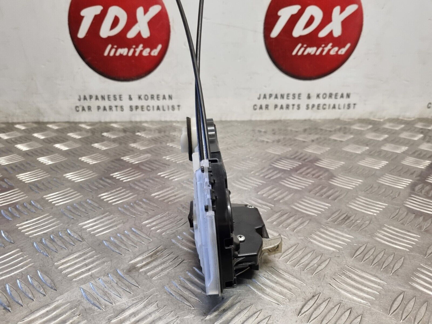 TOYOTA AYGO MK2 2014-2018 5DR GENUINE PASSENGERS FRONT DOOR LOCK MECHANISM