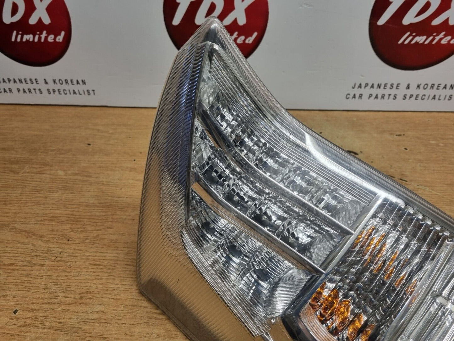 TOYOTA PRIUS MK3 2009-2012 PRE-FACELIFT PASSENGERS REAR OUTER LED BRAKE LIGHT