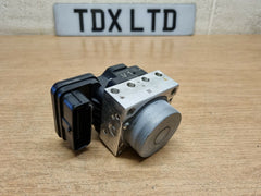 Toyota Prius 1.8 PHEV Genuine ABS Pump Modulator 2016-2019 P/N: 44510-47070 - photo 1 of 8