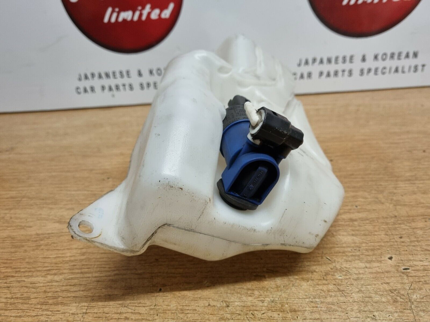 NISSAN QASHQAI J10 MK1 GENUINE WASHER BOTTLE RESERVOIR TANK + MOTOR 2007-2013