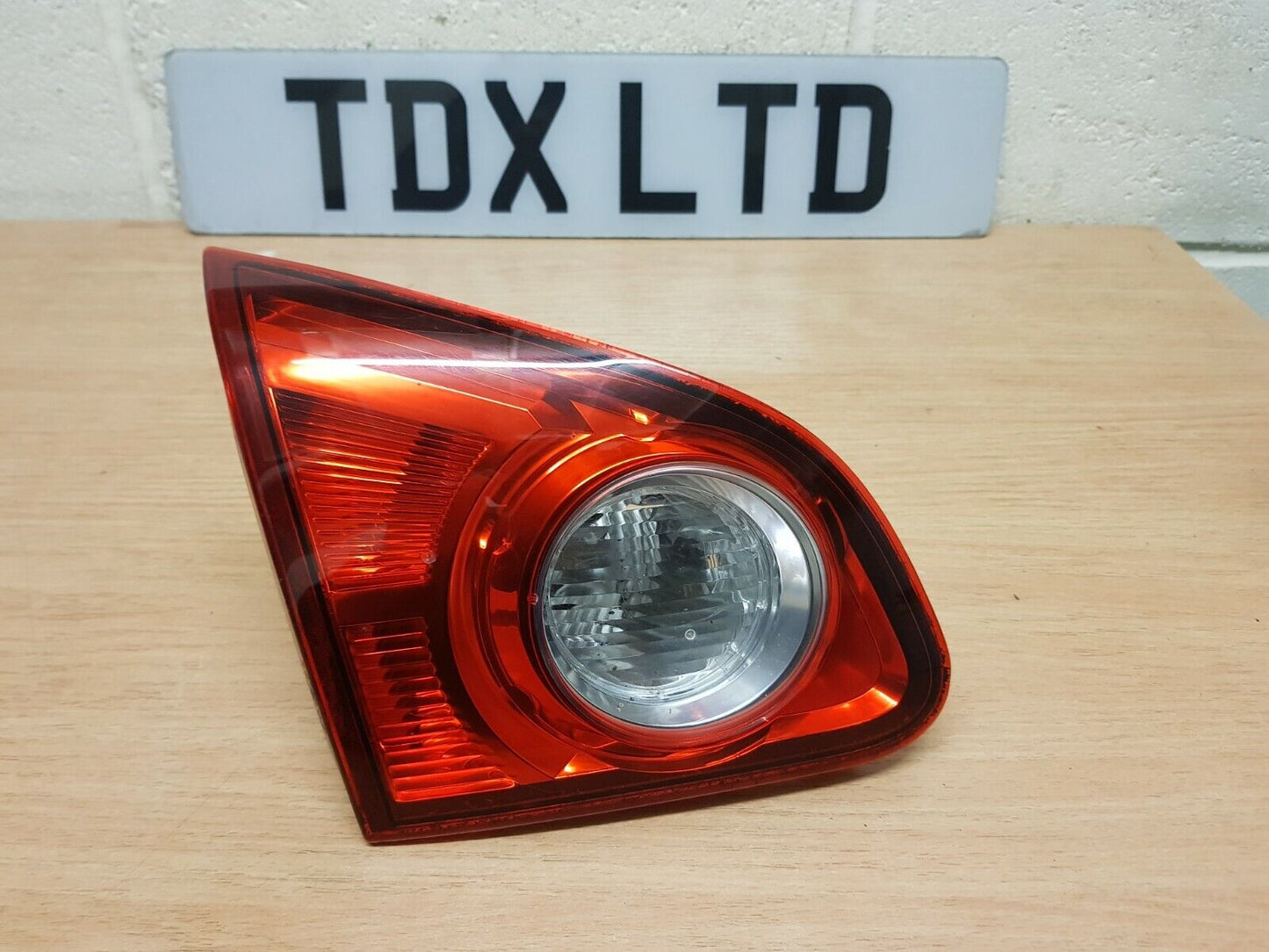 Nissan Qashqai J10 Passenger Side Tailgate Light 2007 2008 2009