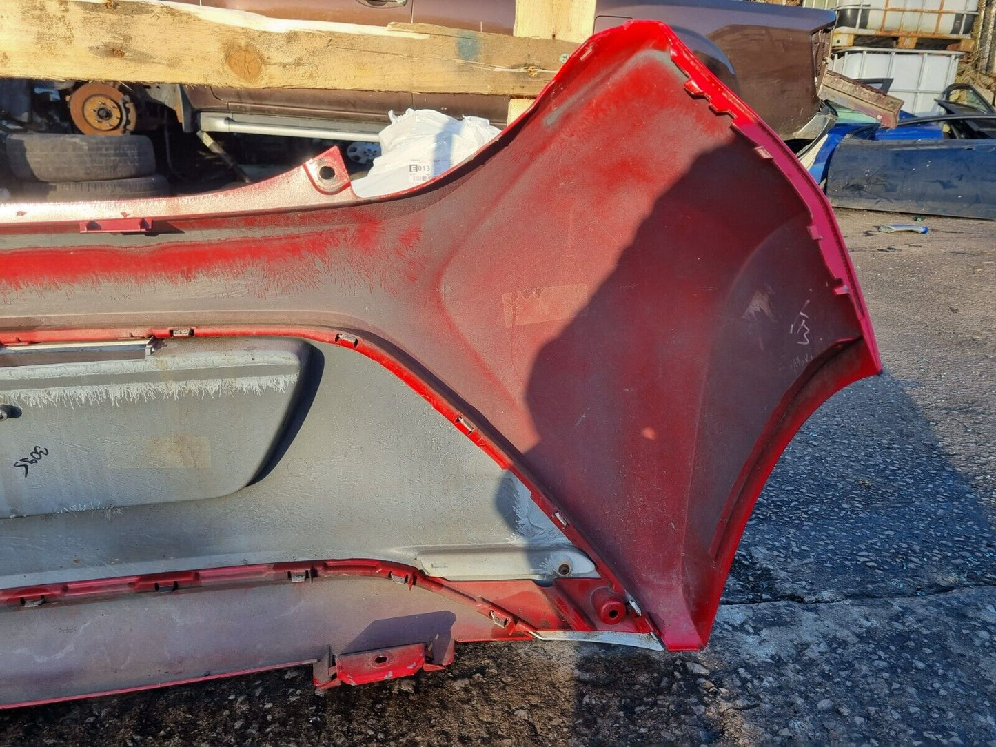 TOYOTA AYGO MK2 2014-2017 PRE-FACELIFT GENUINE REAR BUMPER IN RED AND WHITE